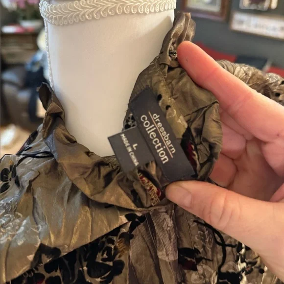 Dressbarn Blouse size L - Picture 5 of 5